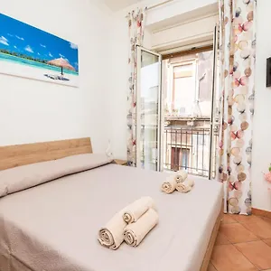 https://the-mauros-home.catania-hotels.net